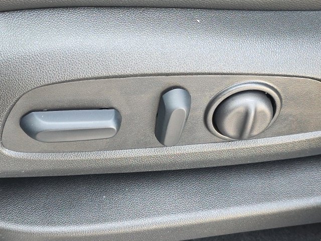 Used 2024 Chevrolet Equinox Premier FWD image 7