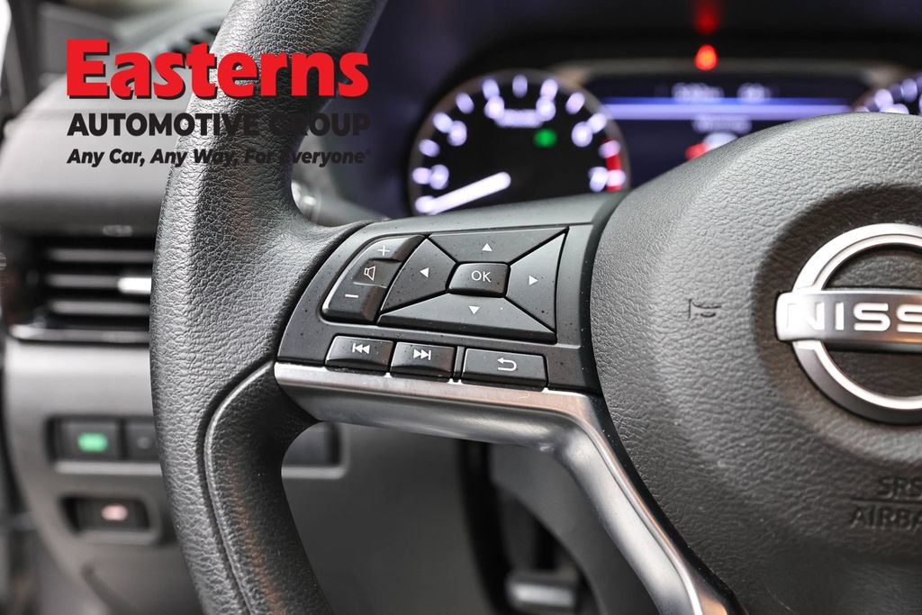 Used 2024 Nissan Sentra SV FWD image 15
