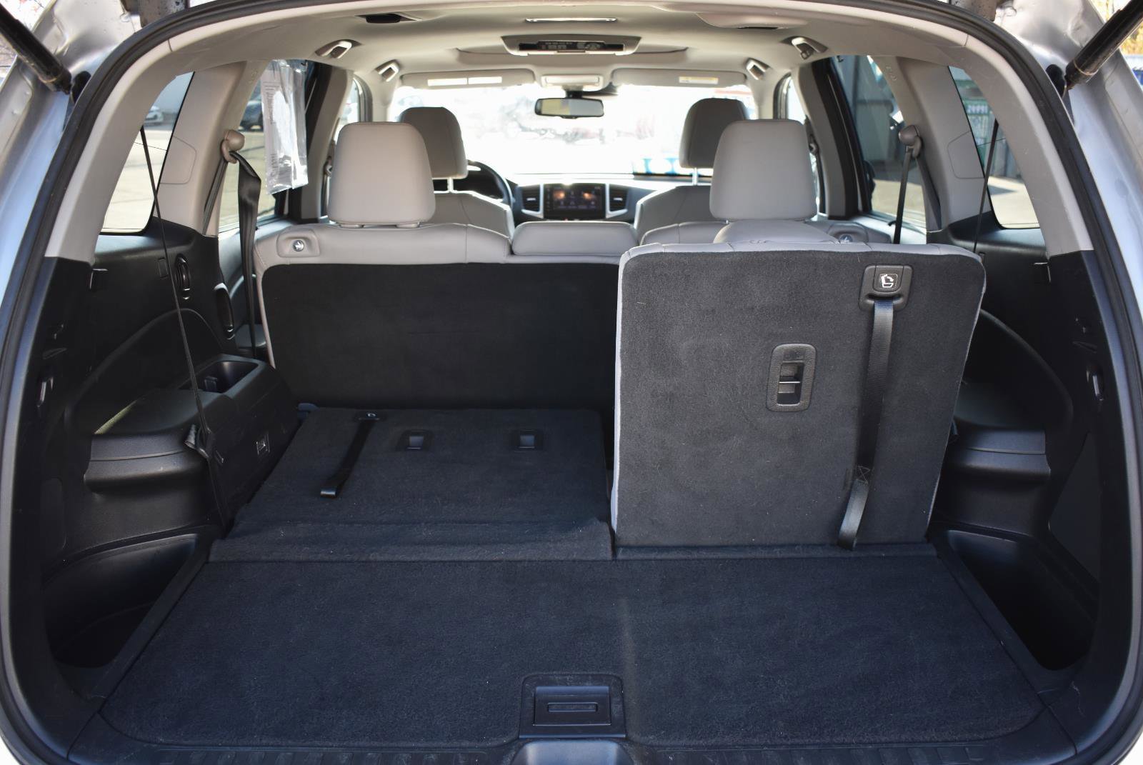 Used 2018 Honda Pilot Touring image 20