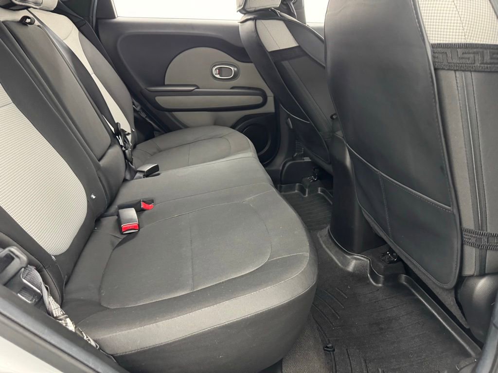 Used 2014 Kia Soul FWD image 28