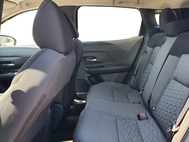 New 2025 Nissan Kicks SV image 22