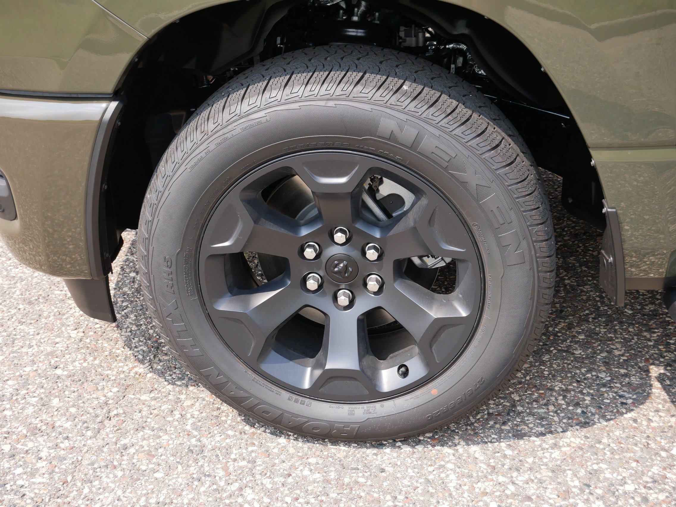 New 2026 RAM 1500 Express AWD/4WD image 5