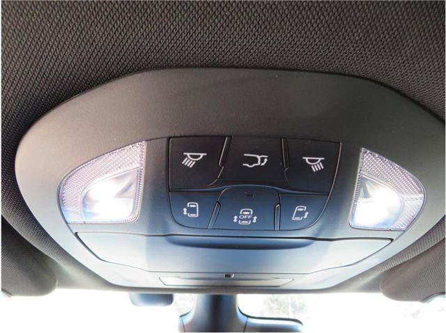 Used 2022 Chrysler Pacifica Touring-L w/ S Appearance Package FWD image 15