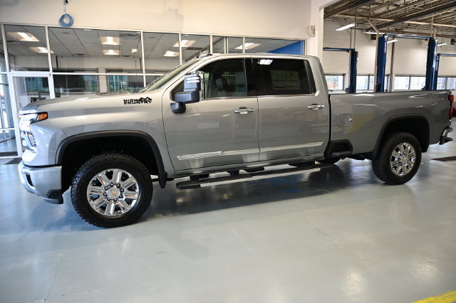New 2026 Chevrolet Silverado 3500 High Country w/ High Country Premium Package AWD/4WD image 10