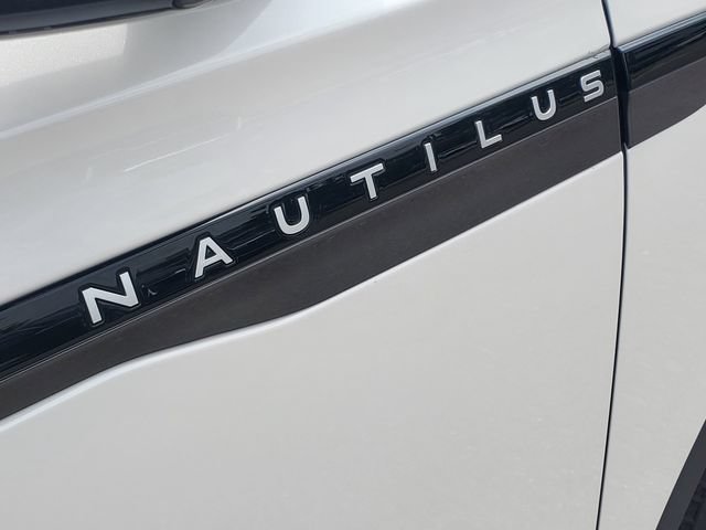 Used 2024 Lincoln Nautilus Premier w/ Equipment Group 102A AWD/4WD image 6