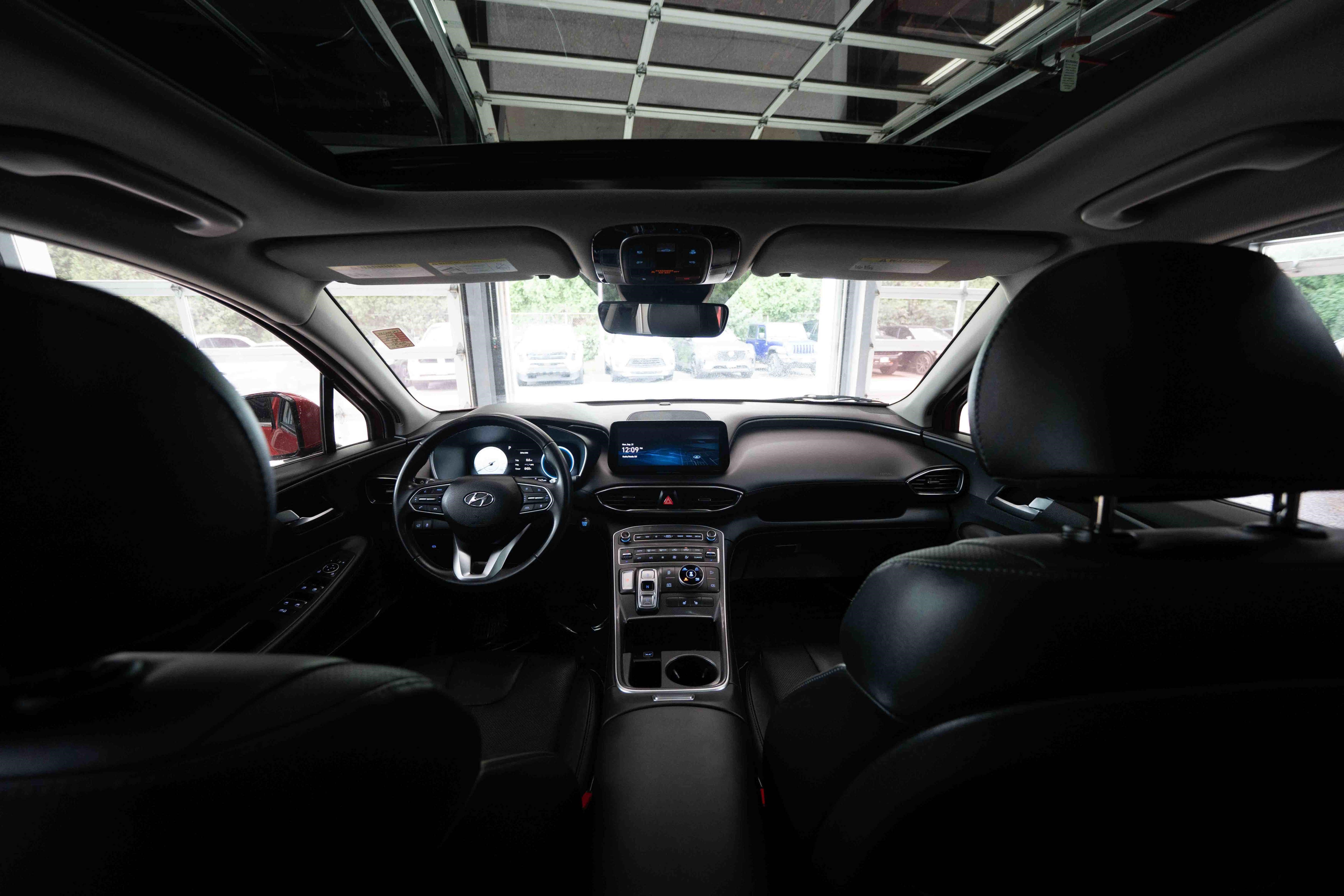 Used 2022 Hyundai Santa Fe SEL w/ Convenience + Premium Package AWD/4WD image 19