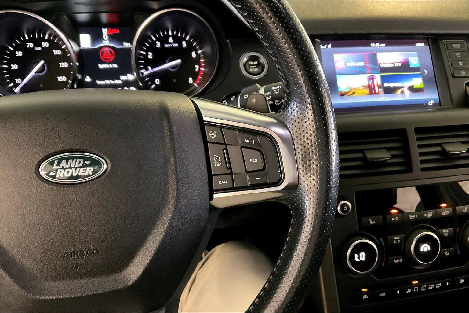 Used 2017 Land Rover Discovery Sport HSE Luxury AWD/4WD image 23