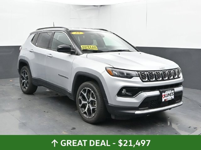Used 2025 Jeep Compass Limited AWD/4WD image 7