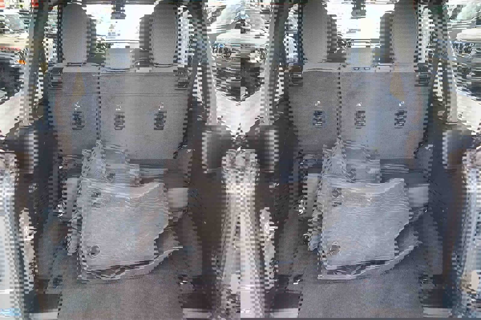 Used 2025 Jeep Wrangler Willys image 24