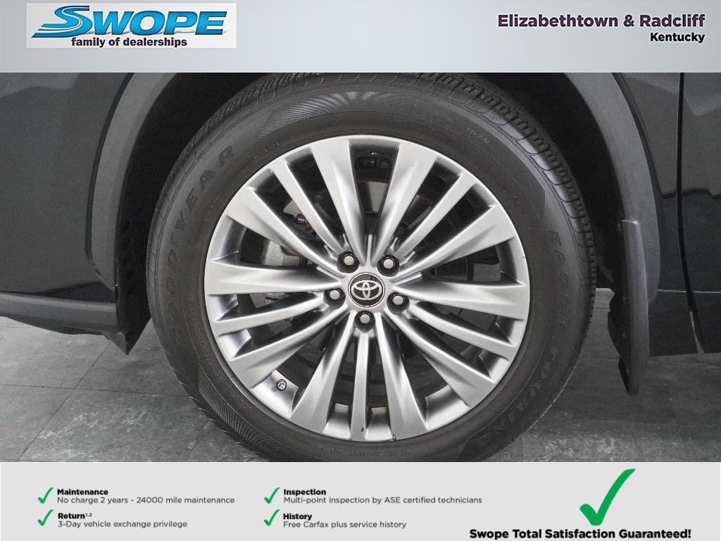 Used 2024 Toyota Highlander Platinum AWD/4WD image 29