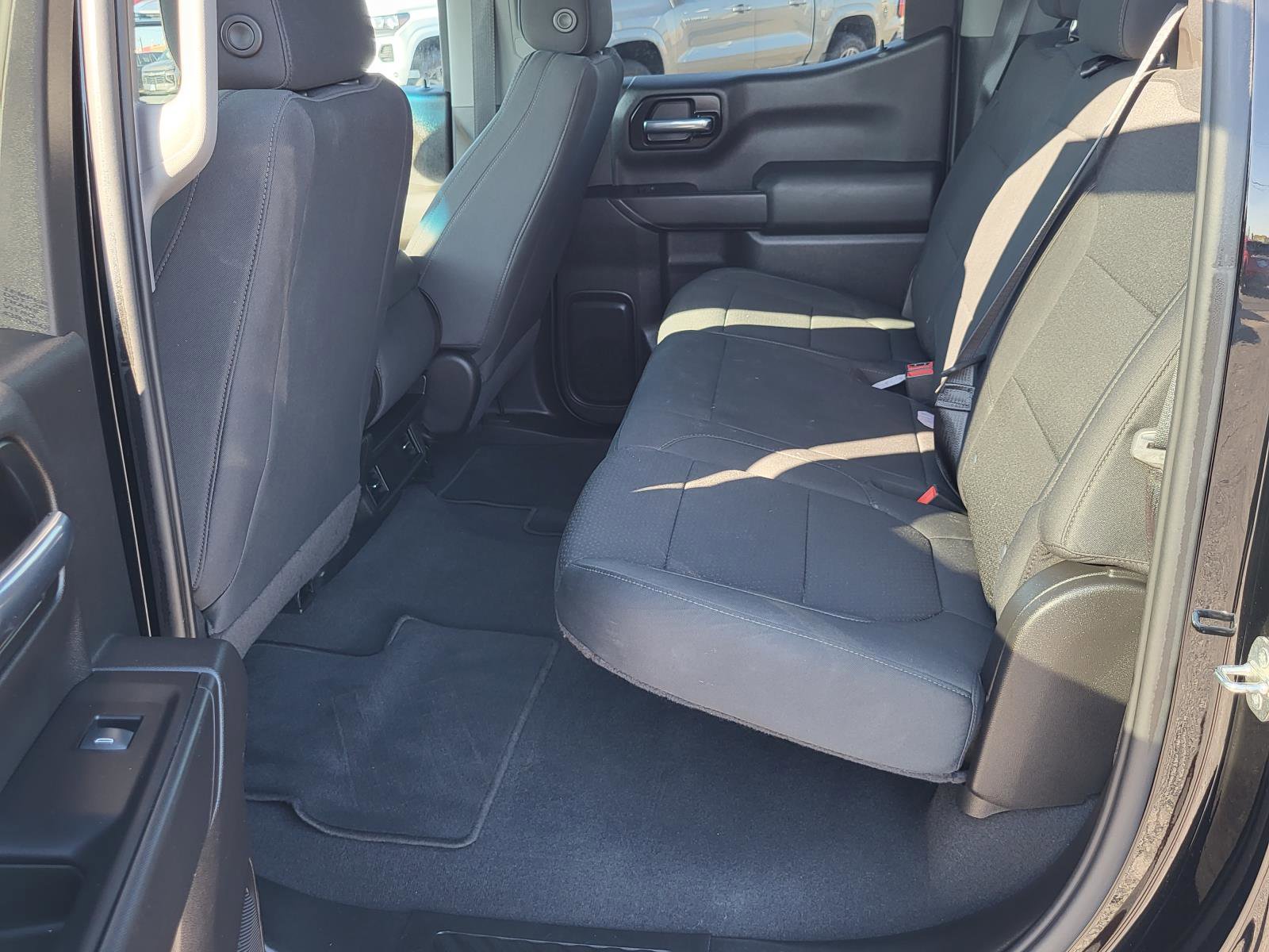 Used 2022 Chevrolet Silverado 1500 Custom Trail Boss w/ LPO, Dark Essentials Package image 12