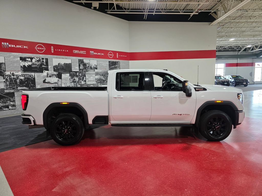 Certified 2024 GMC Sierra 3500 AT4 w/ Technology Package AWD/4WD image 2