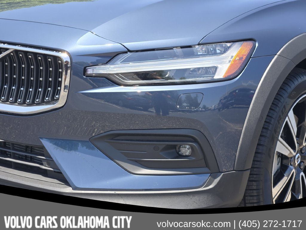 New 2026 Volvo V60 B5 Cross Country Ultra w/ Protection Package Premier AWD/4WD image 8