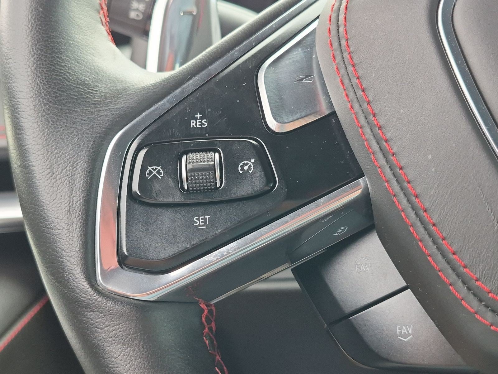 Used 2021 Chevrolet Corvette Stingray Premium Cpe w/ Z51 Performance Package RWD image 18