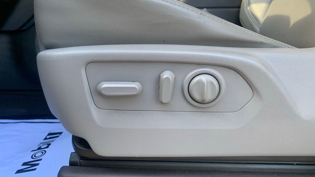 Used 2019 Chevrolet Silverado 1500 LTZ w/ LTZ Premium Package image 25