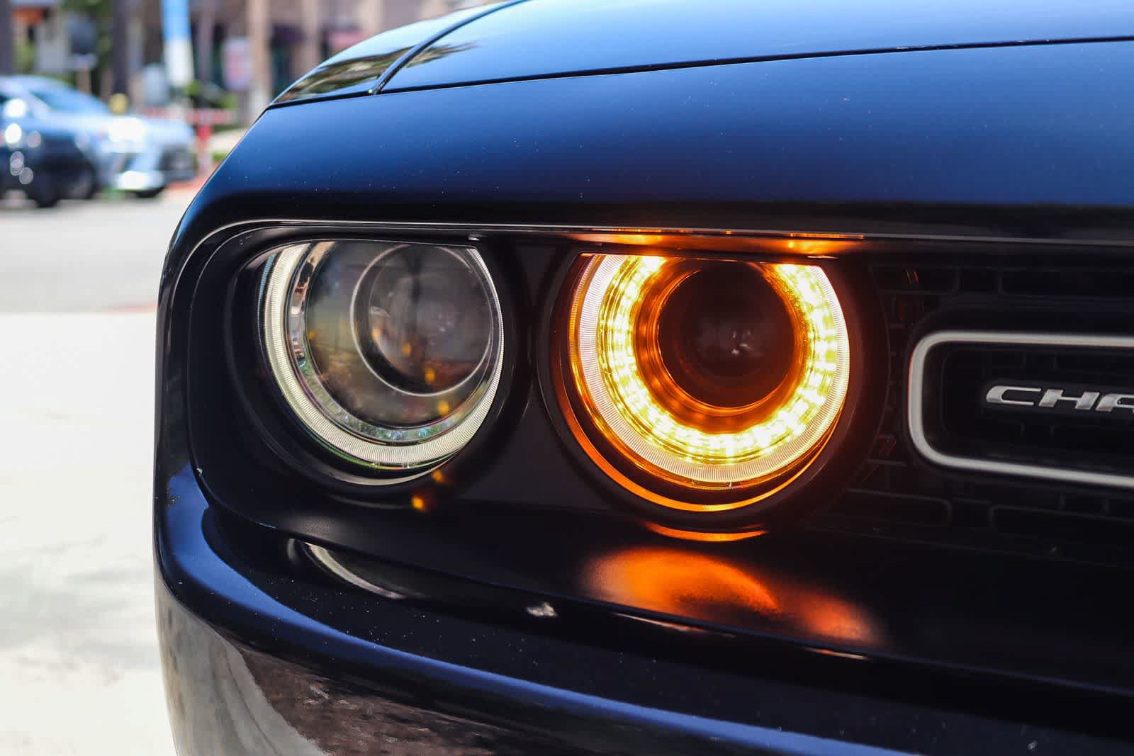 Used 2022 Dodge Challenger R/T RWD image 10