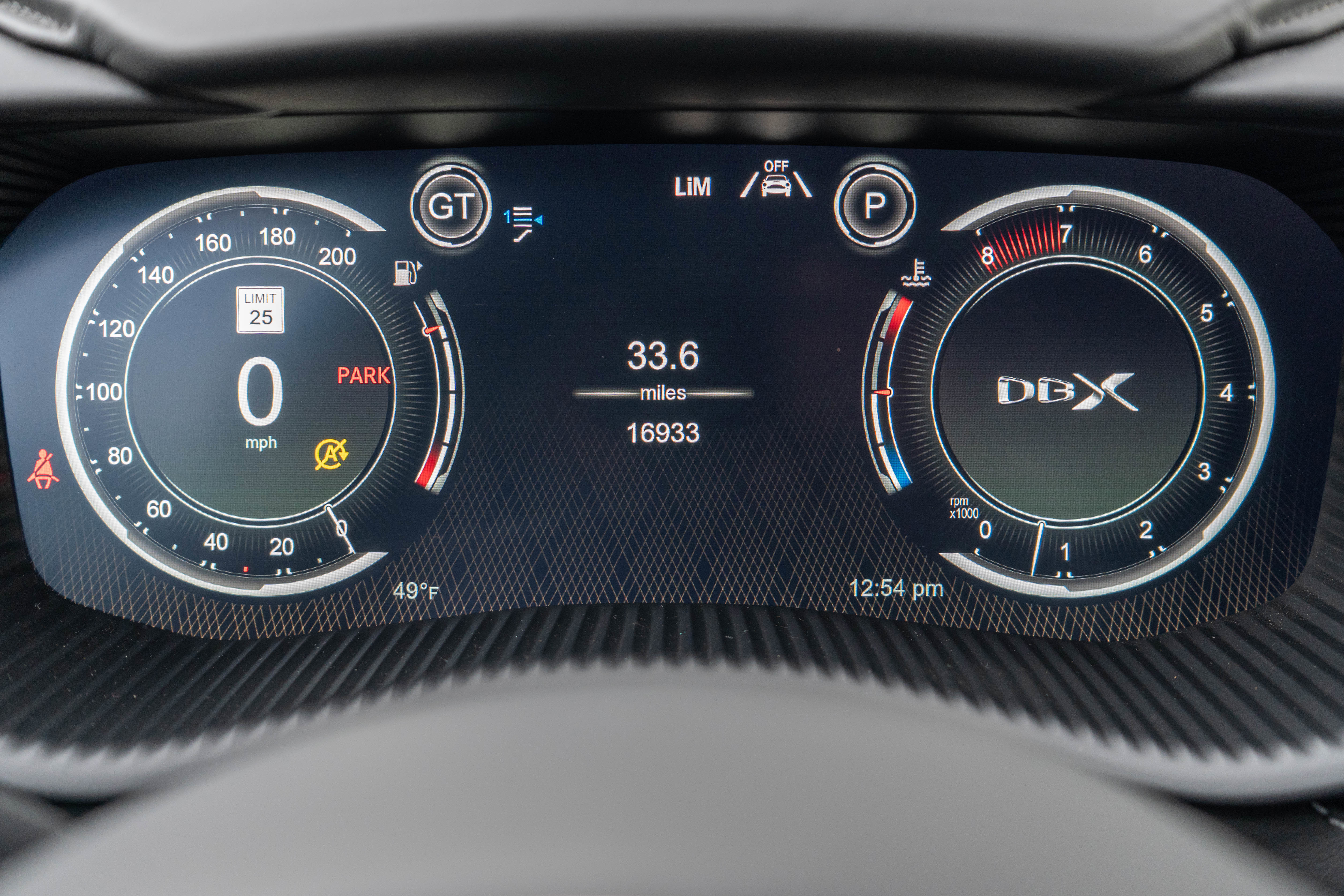 Used 2021 Aston Martin DBX image 6