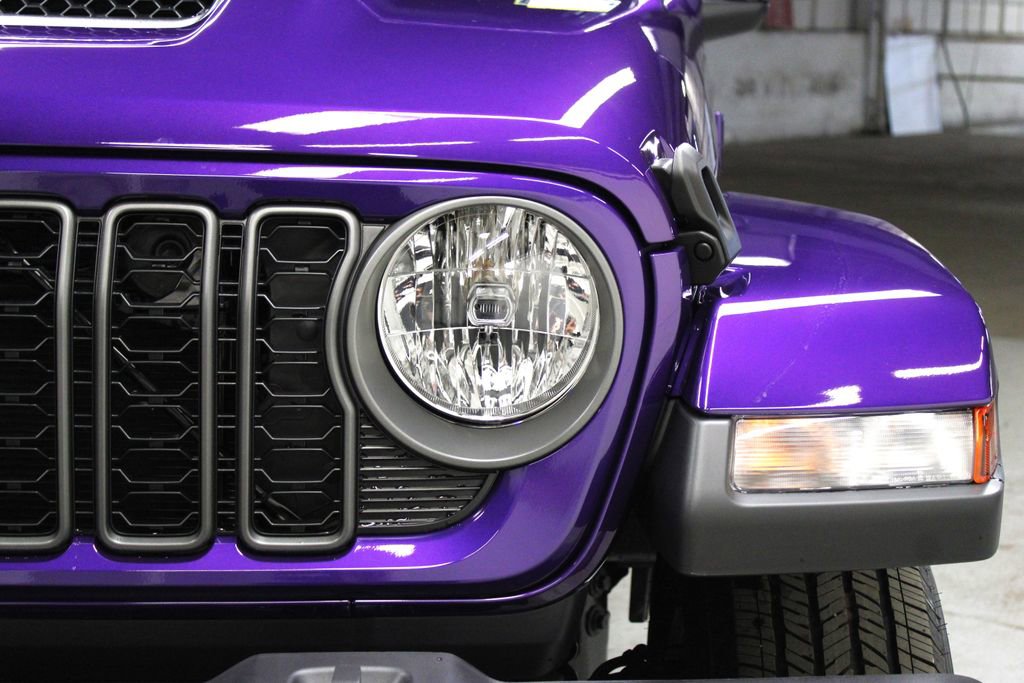 New 2026 Jeep Gladiator Sport image 30