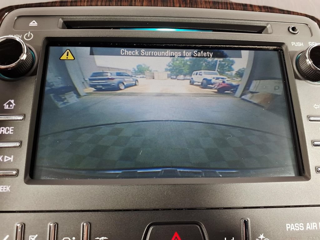 Used 2017 Chevrolet Traverse Premier FWD image 15