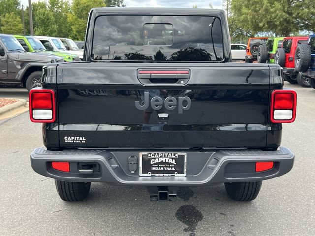 New 2025 Jeep Gladiator Sport AWD/4WD image 12