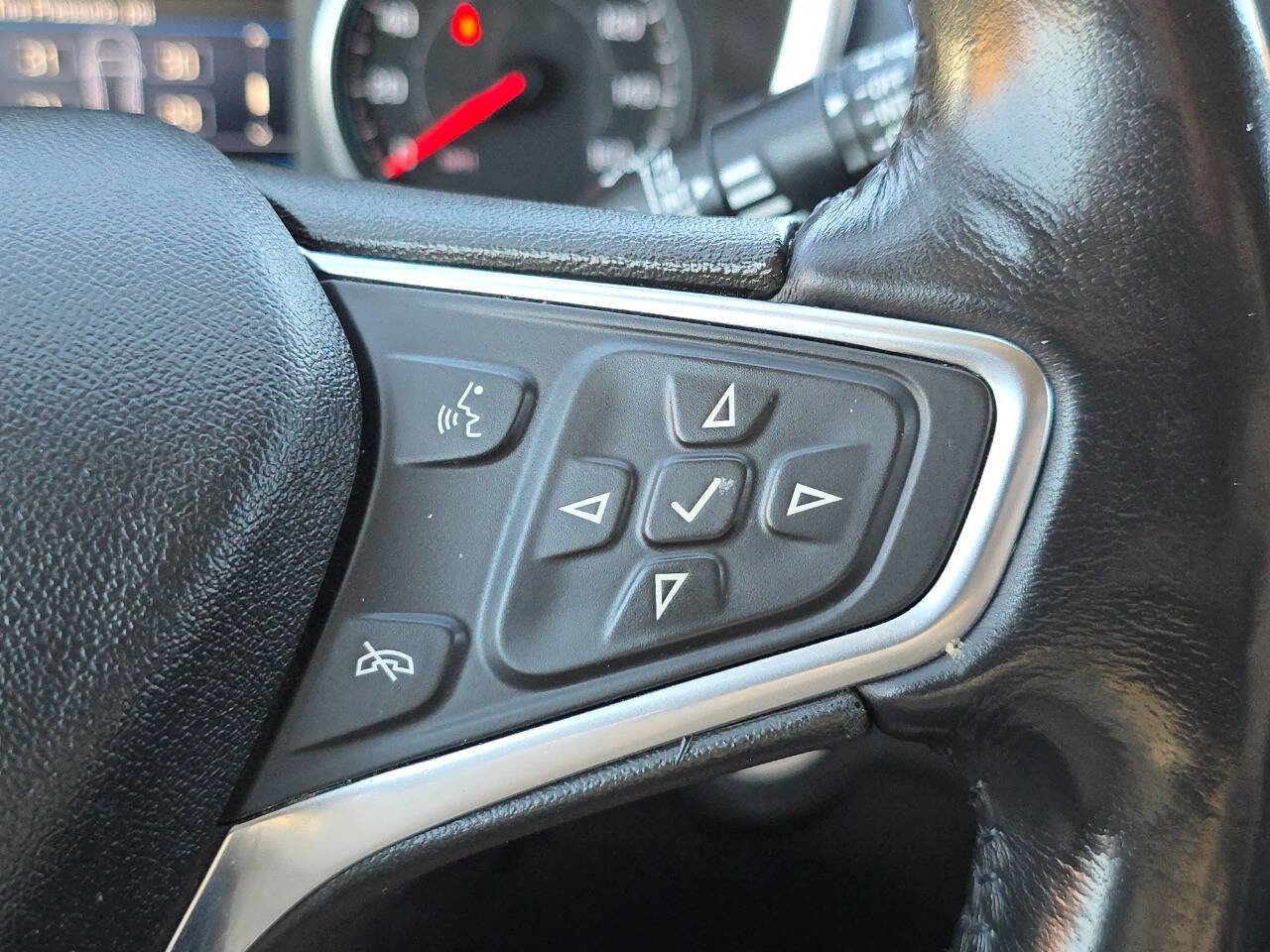 Used 2019 Chevrolet Equinox LT image 8