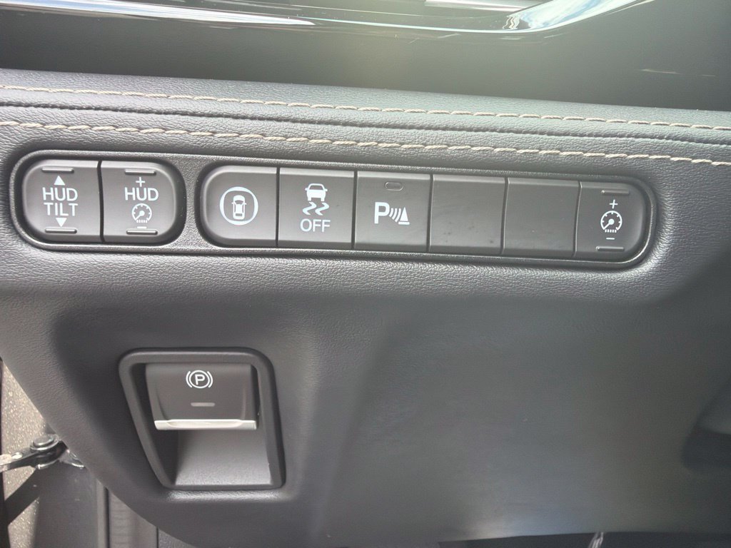 Used 2023 Acura MDX w/ Advance Package AWD/4WD image 25