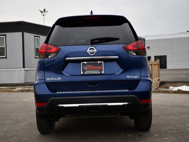 Used 2017 Nissan Rogue SV w/ SV Premium Package image 6