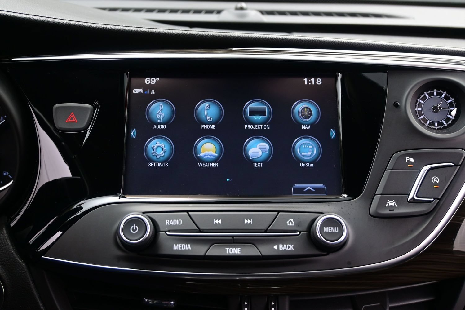 Used 2019 Buick Envision Premium AWD/4WD image 20