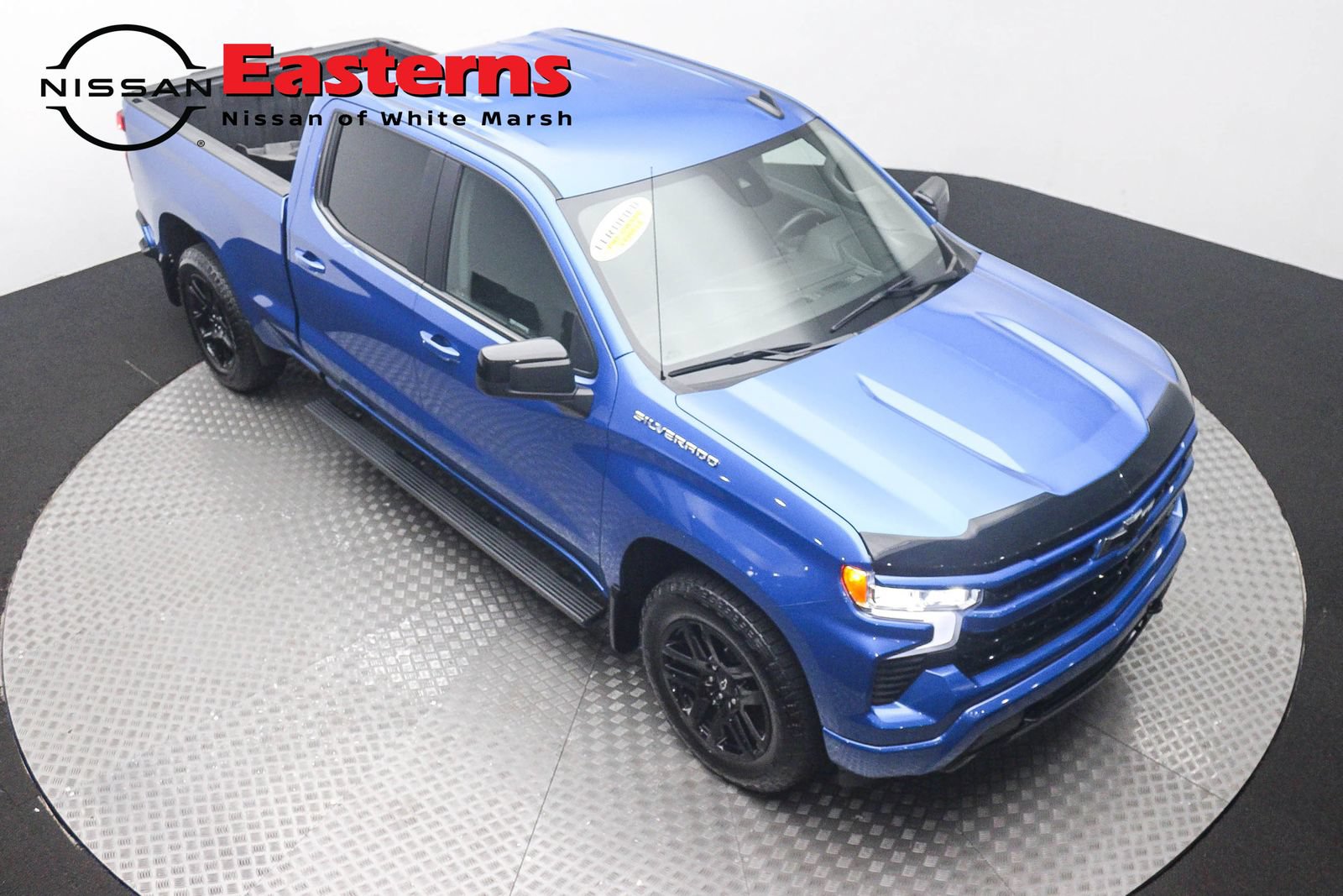 Used 2024 Chevrolet Silverado 1500 RST w/ Protection Package AWD/4WD image 3