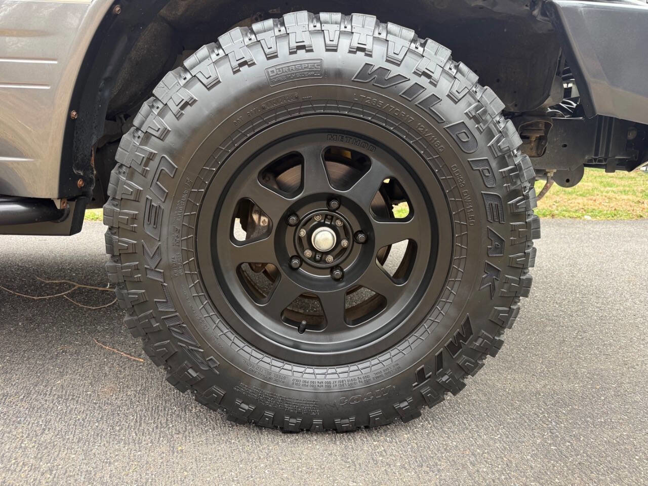 Used 2002 Lexus LX 470 Base 4WD 4dr SUV image 59