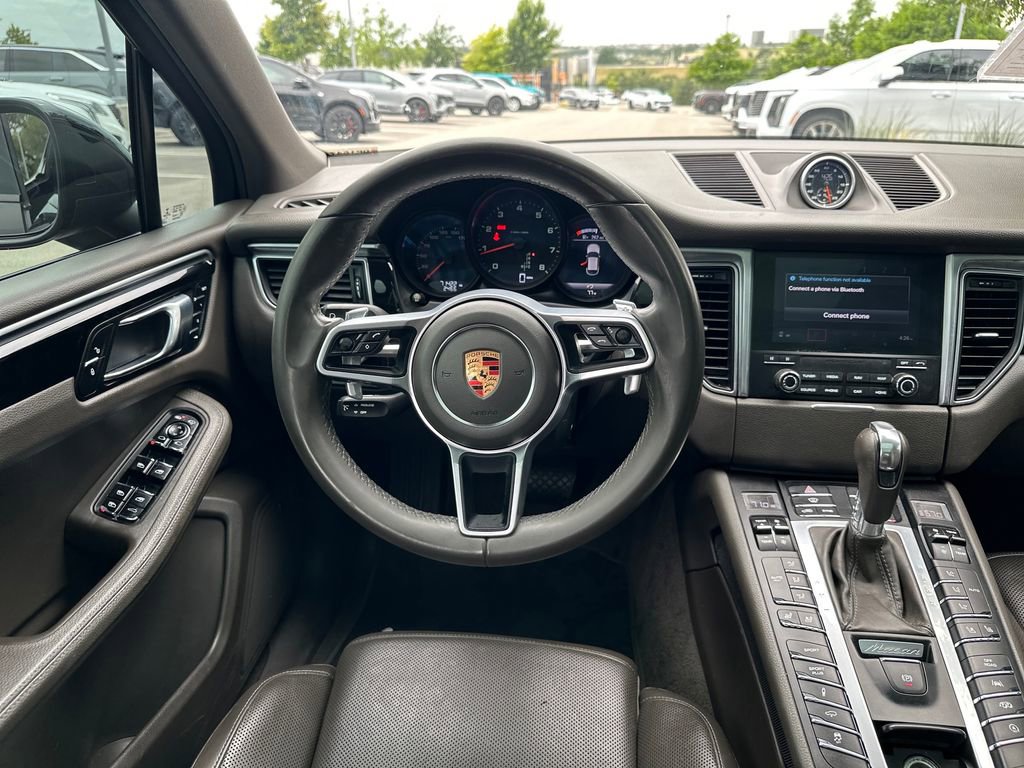 Used 2018 Porsche Macan Sport Edition AWD/4WD image 30