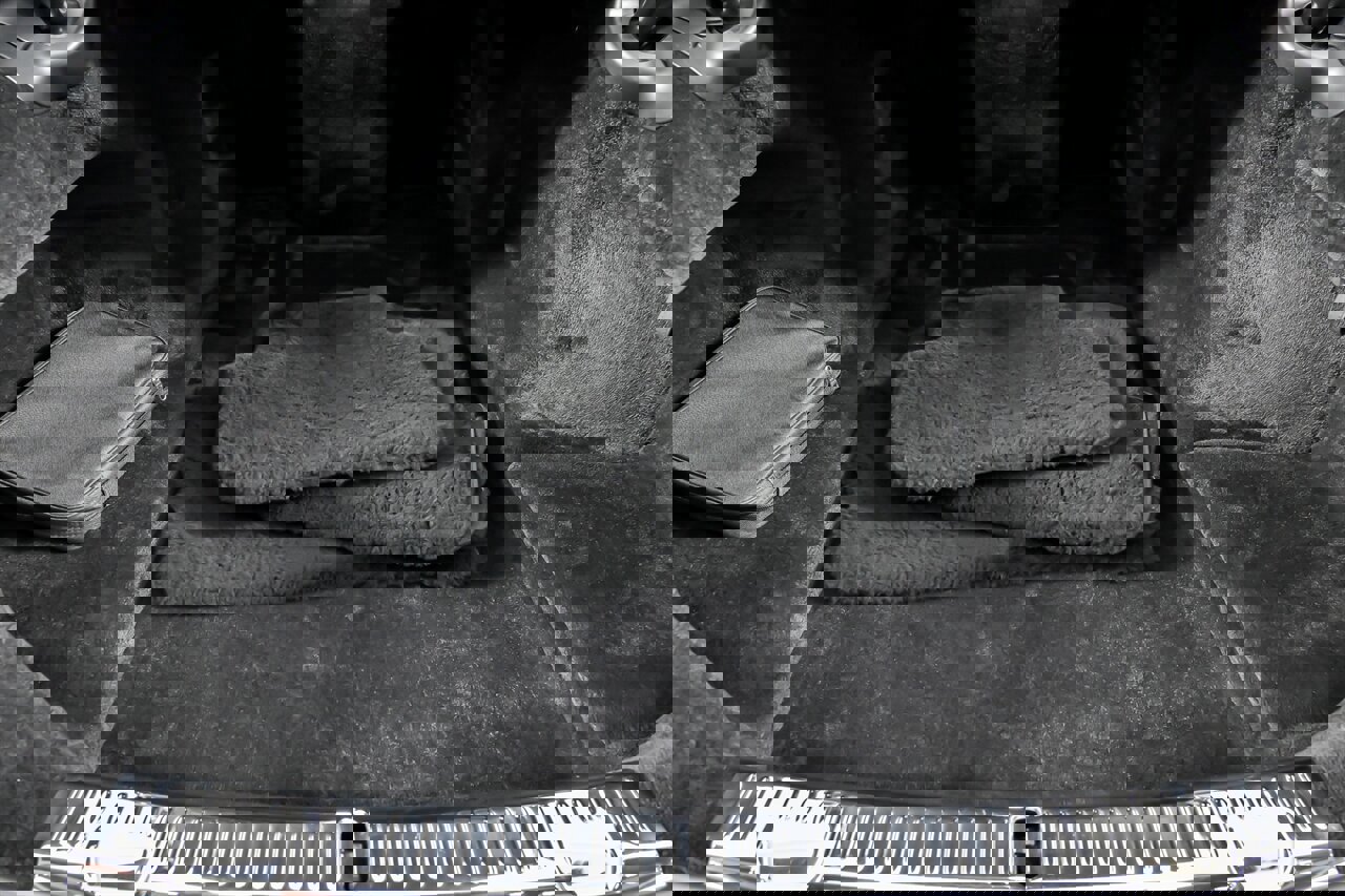 Used 2018 Rolls-Royce Phantom Sedan image 16