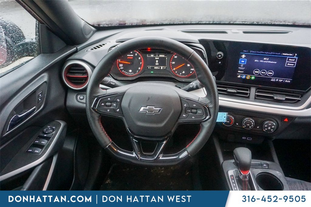 Used 2024 Chevrolet Trax RS image 5