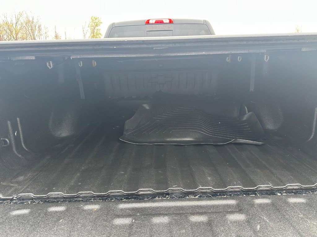 Used 2018 Chevrolet Silverado 3500 High Country w/ Duramax Plus Package AWD/4WD image 13