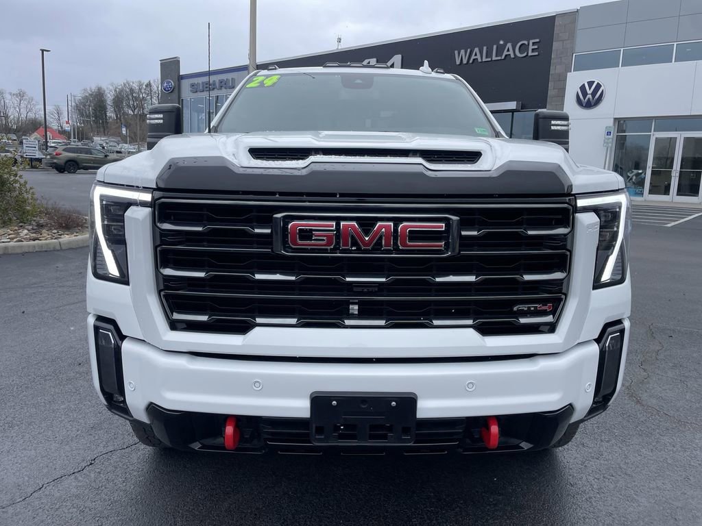 Used 2024 GMC Sierra 2500 AT4 w/ AT4 Preferred Package image 2