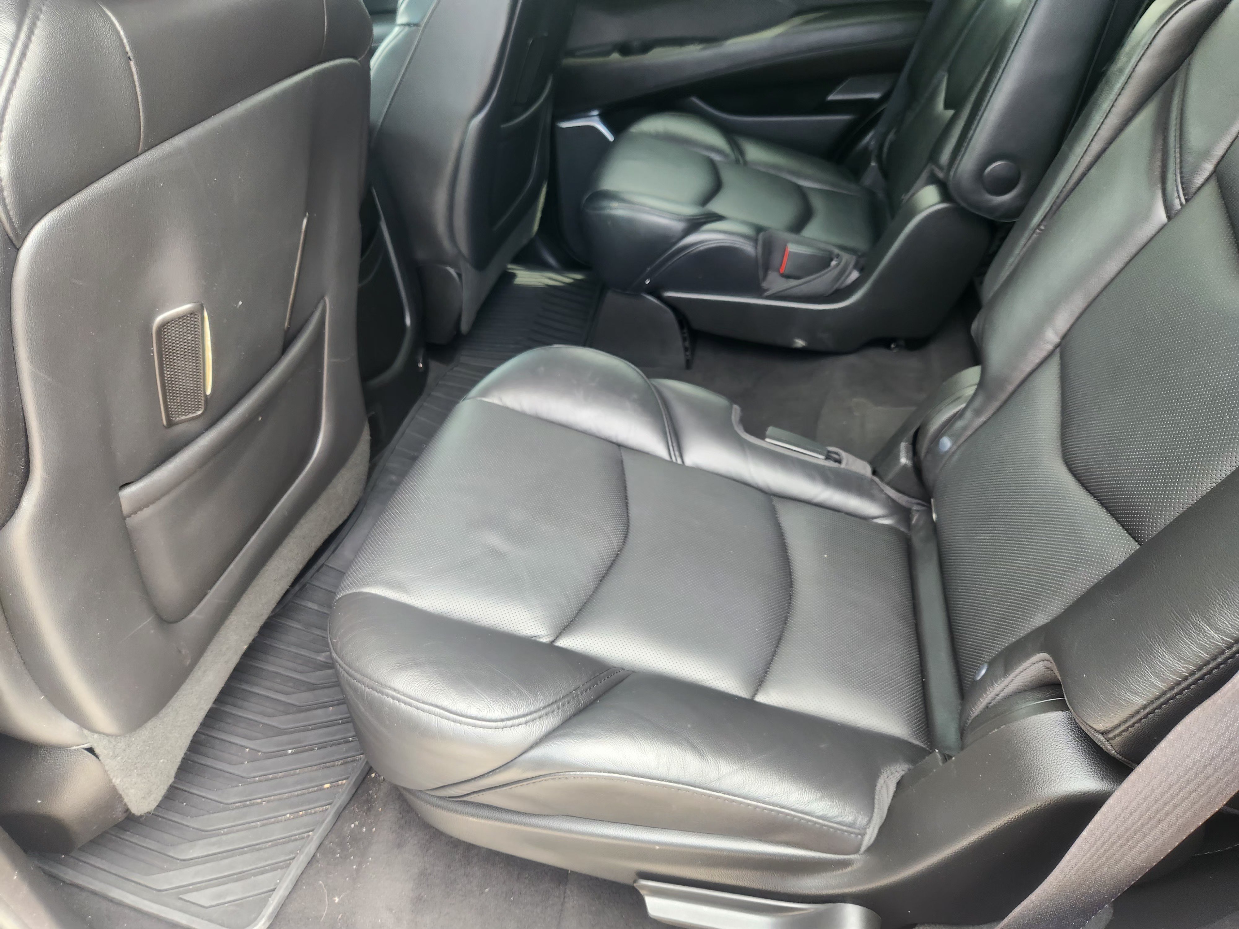 Used 2019 Cadillac Escalade Luxury RWD image 30