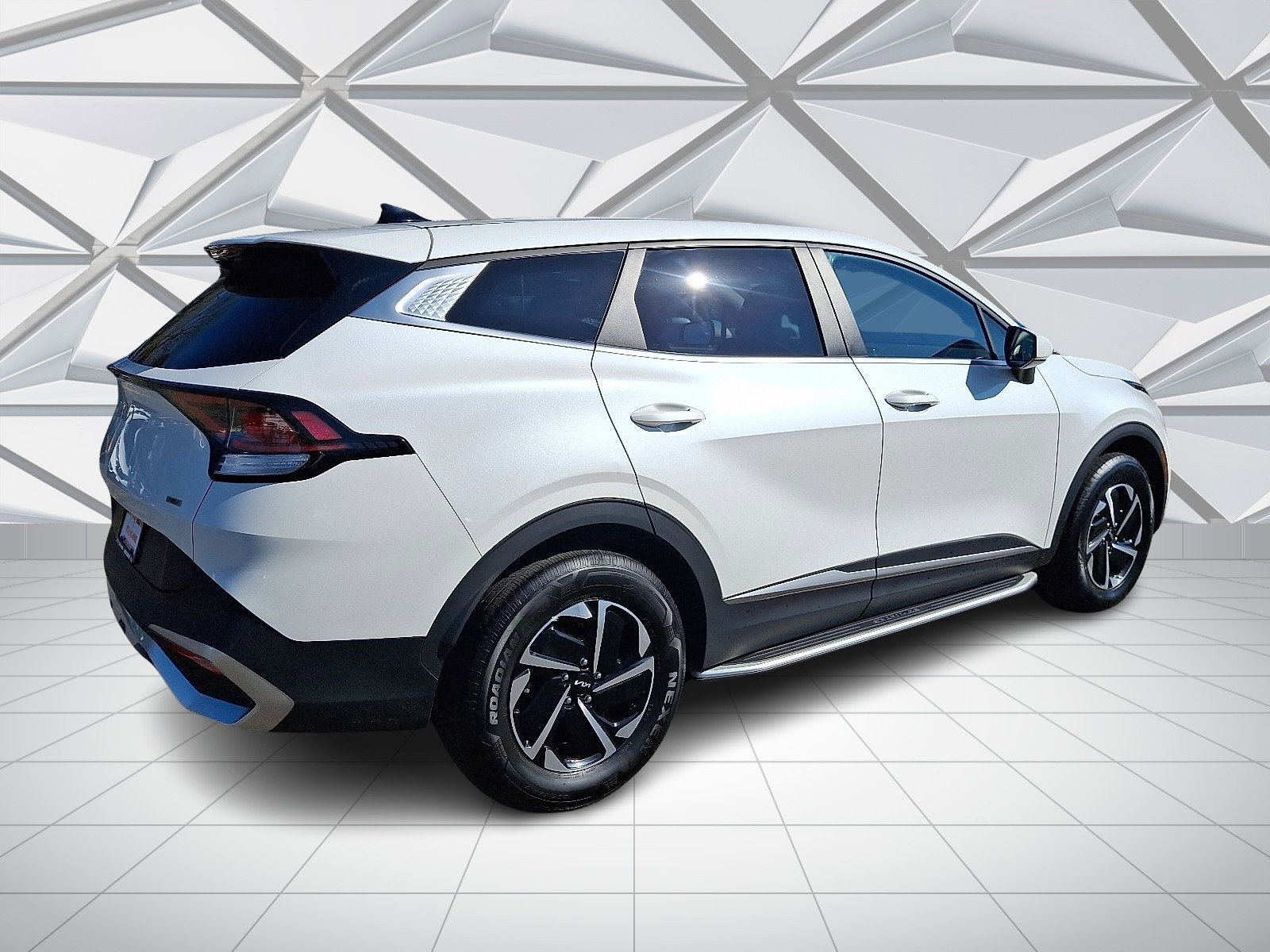 Used 2023 Kia Sportage LX image 11