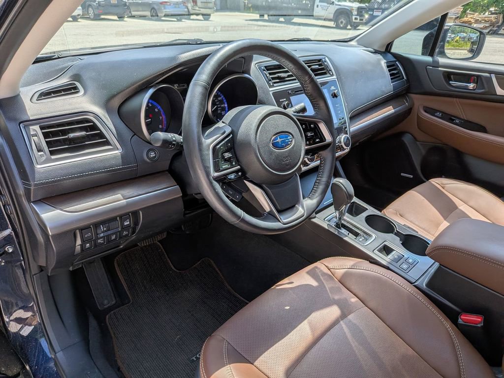 Used 2018 Subaru Outback 3.6R Touring AWD/4WD image 14