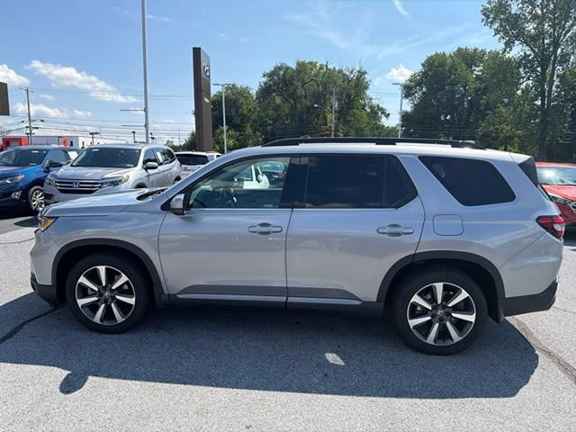 Used 2023 Honda Pilot Elite image 4