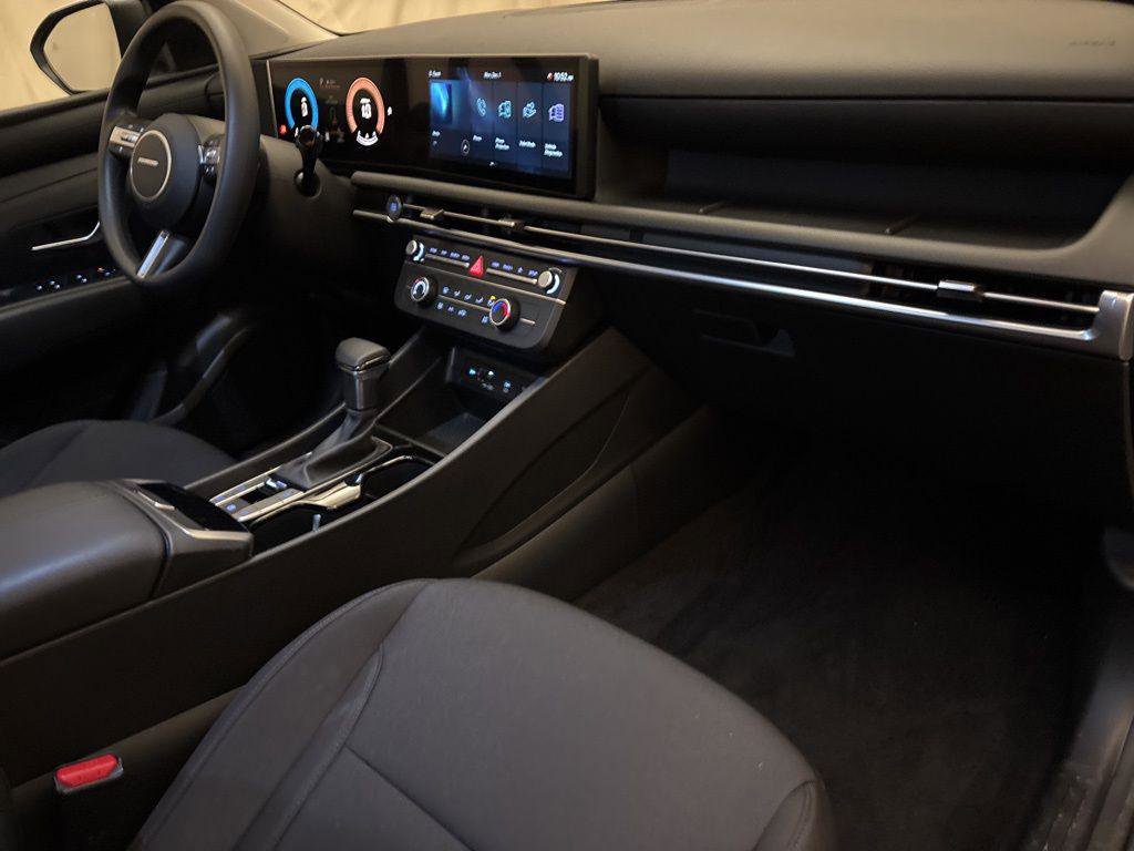 New 2025 Hyundai Tucson SE image 24