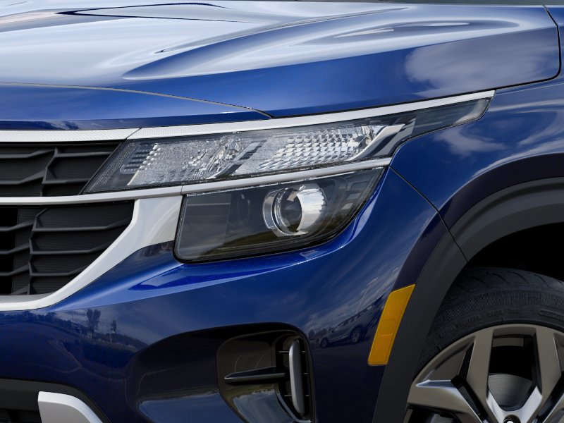 New 2026 Kia Seltos LX FWD image 11
