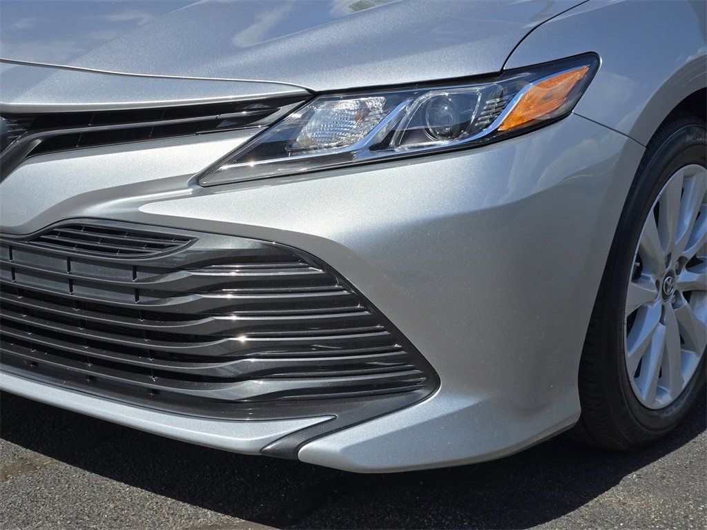 Used 2019 Toyota Camry LE w/ Convenience Package image 10