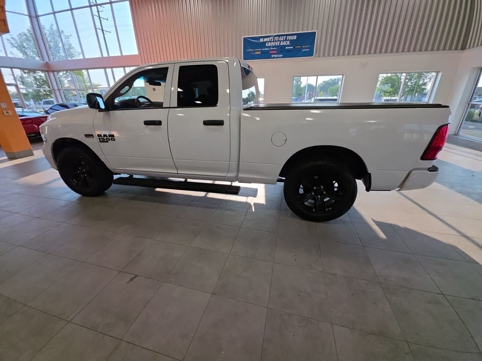 Used 2019 RAM 1500 Express w/ Express Value Package AWD/4WD image 12