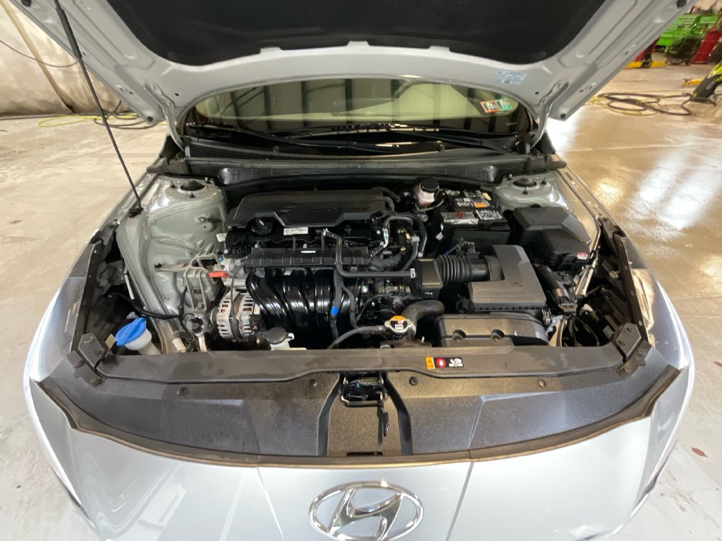 Used 2022 Hyundai Elantra SEL FWD image 27