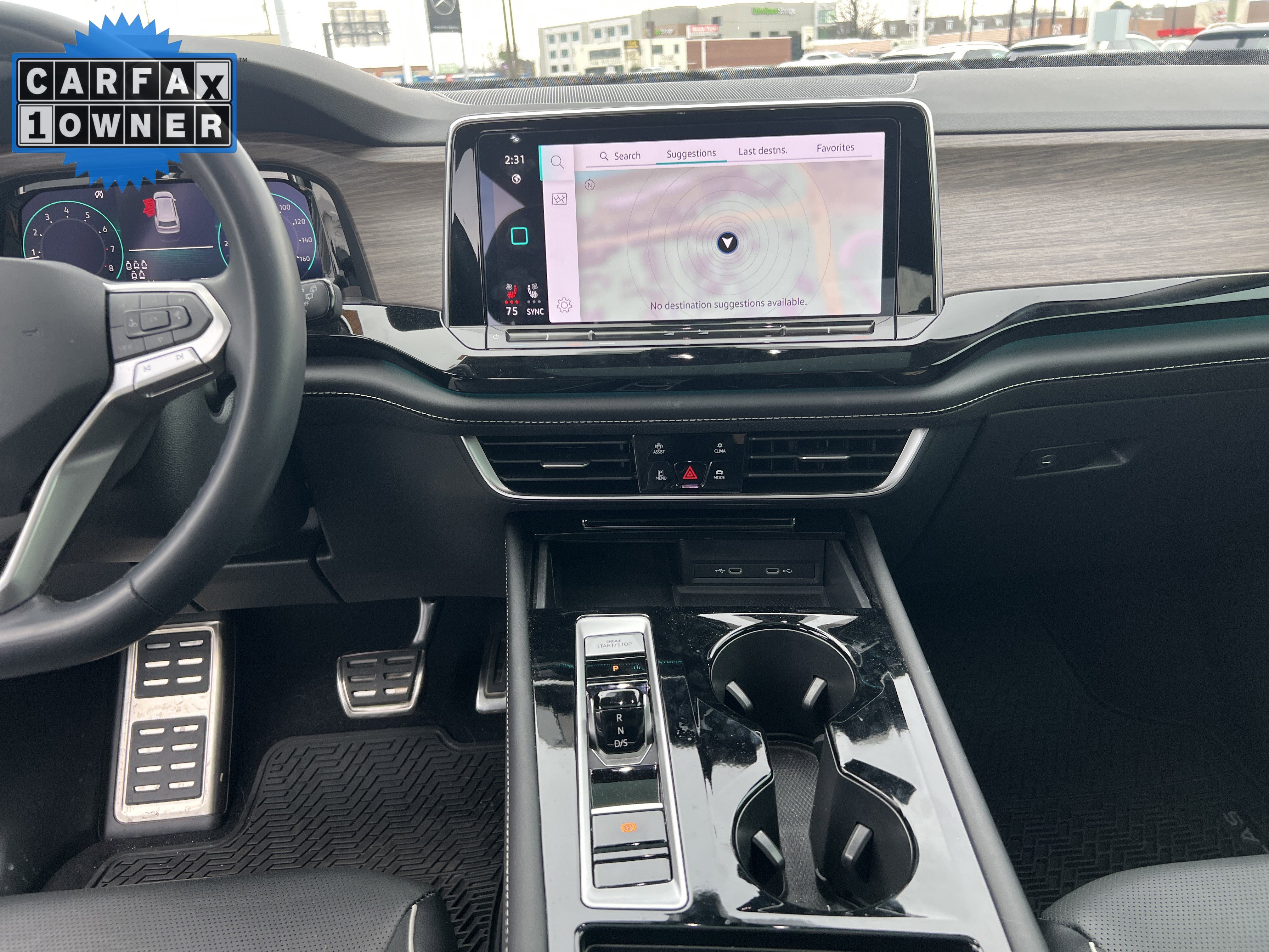 Used 2024 Volkswagen Atlas SEL Premium R-Line image 31