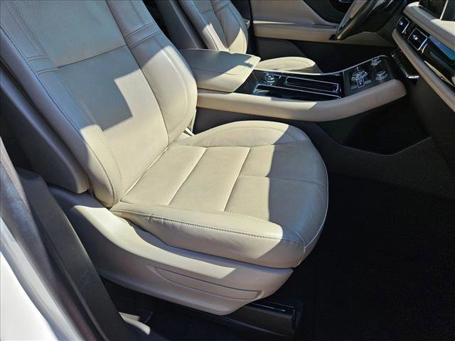 Used 2022 Lincoln Aviator Reserve w/ Elements Package Plus image 22