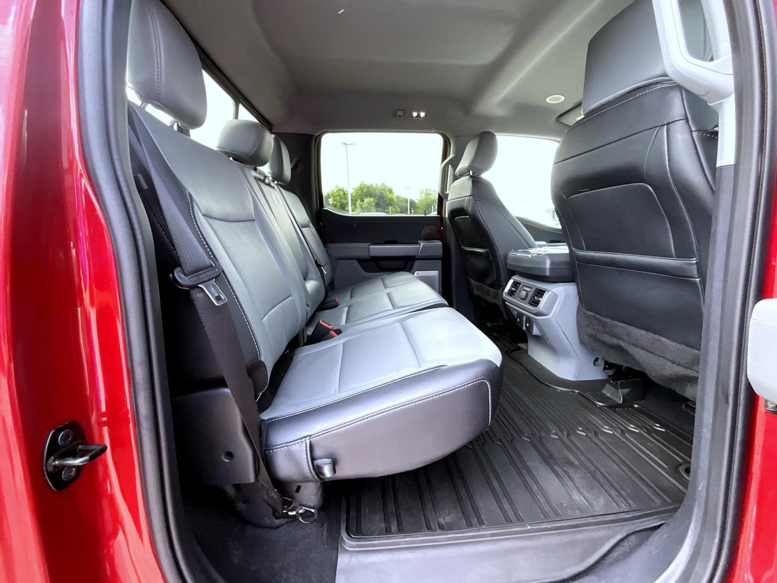 Used 2023 Ford F150 Lariat w/ Equipment Group 502A High AWD/4WD image 21
