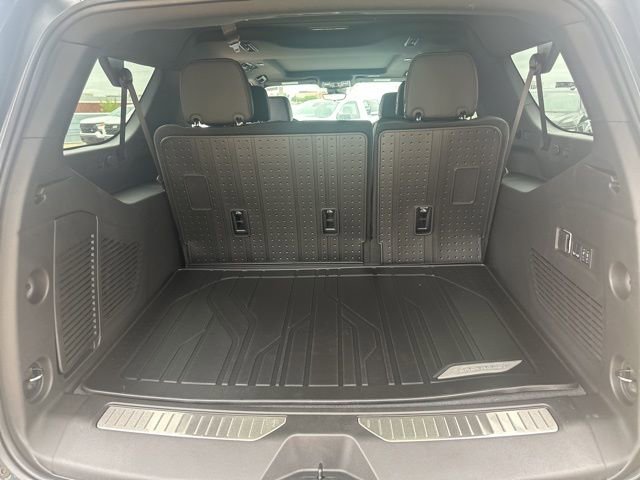 New 2025 Chevrolet Suburban RST w/ Advanced Technology Package image 13