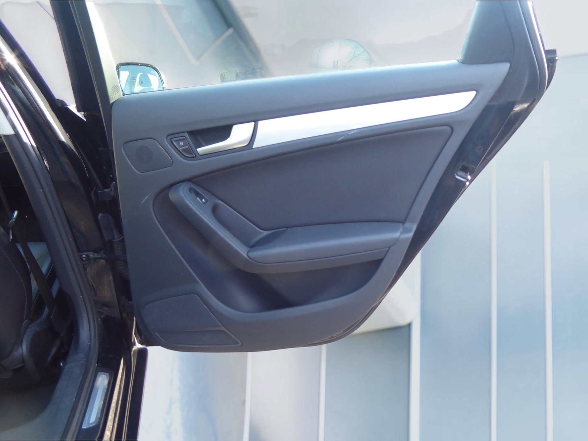 Used 2011 Audi A4 2.0T Premium image 21