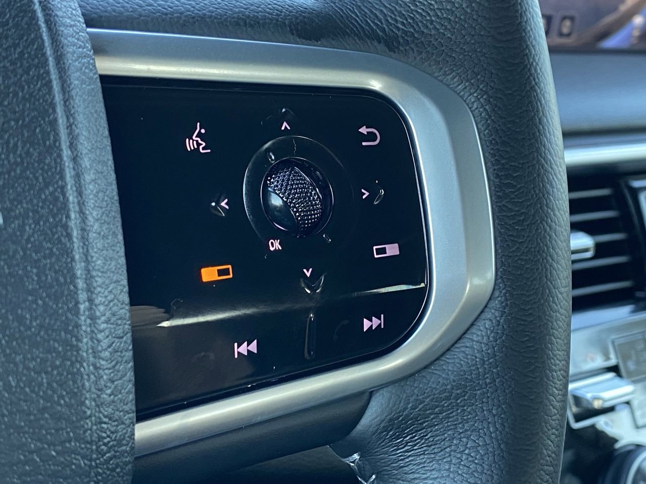 New 2026 Nissan Armada SL w/ Captain's Chari Seat Package image 34